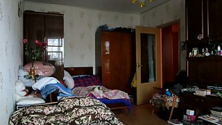 Russian amateur manstick suck and doggy style sex on the floor